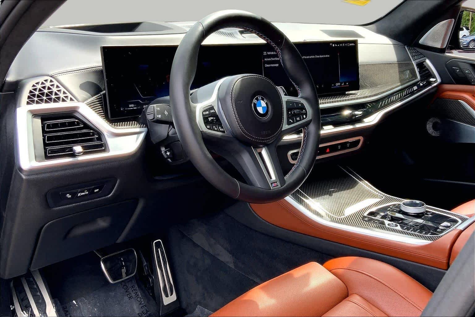 Used 2025 Black Sapphire Metallic BMW M60i image 17