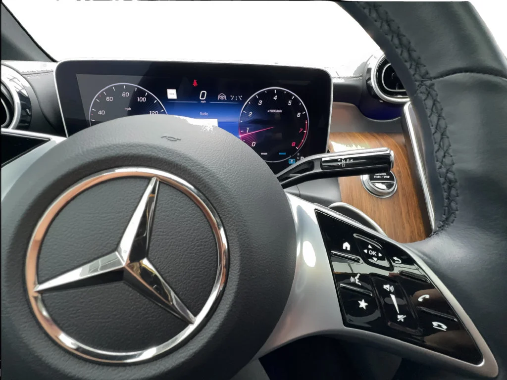 Used 2023 Blue Mercedes-Benz GLC 300 image 43
