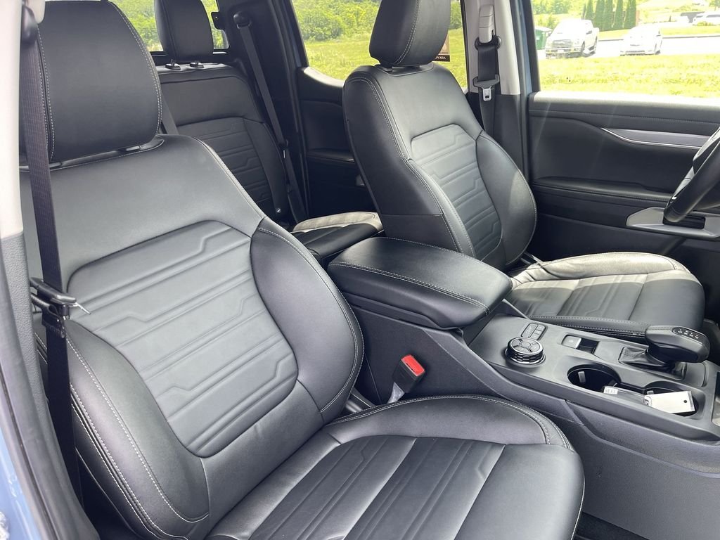 Used 2024 Gray Ford Lariat image 27