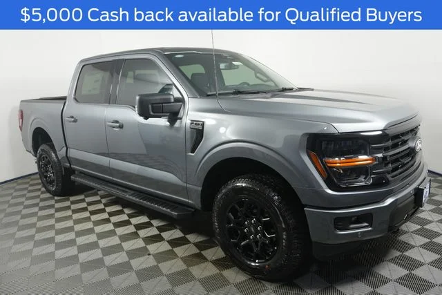 New 2026 Carbonized Gray Metallic Ford XLT image 2