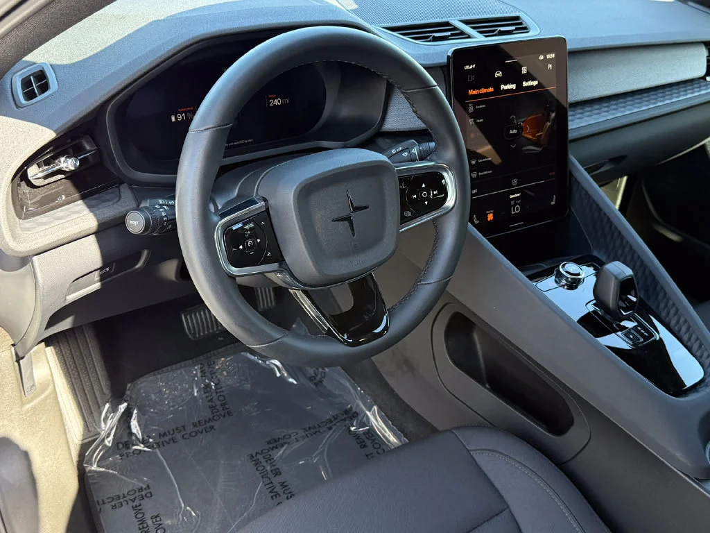 Used 2024  POLESTAR NA image 25