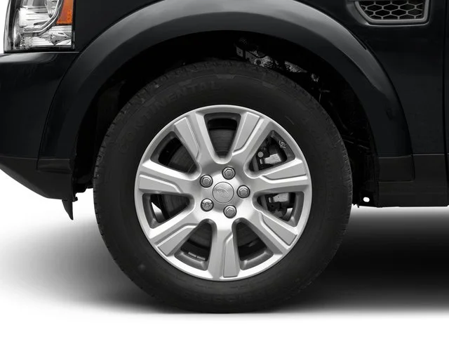 Used 2016 White Land Rover HSE image 12