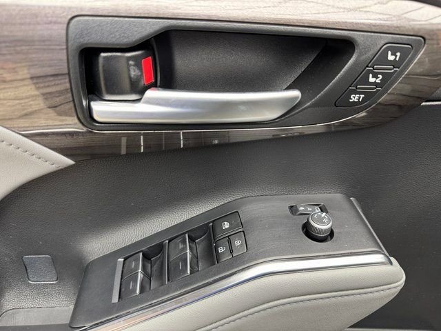 2023 Toyota Highlander Platinum - Photo 7