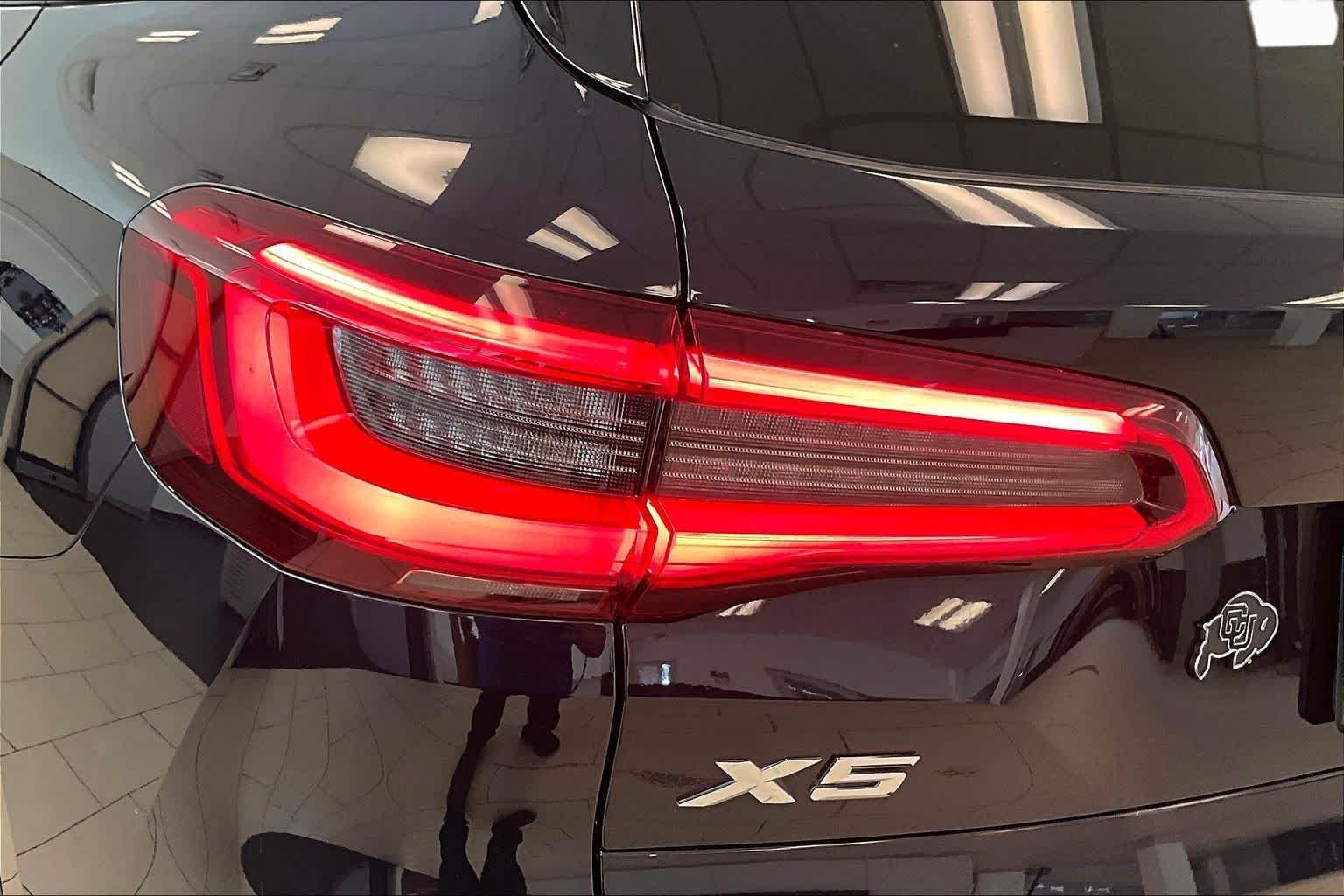 Used 2019 Carbon Black Metallic BMW xDrive50i image 27