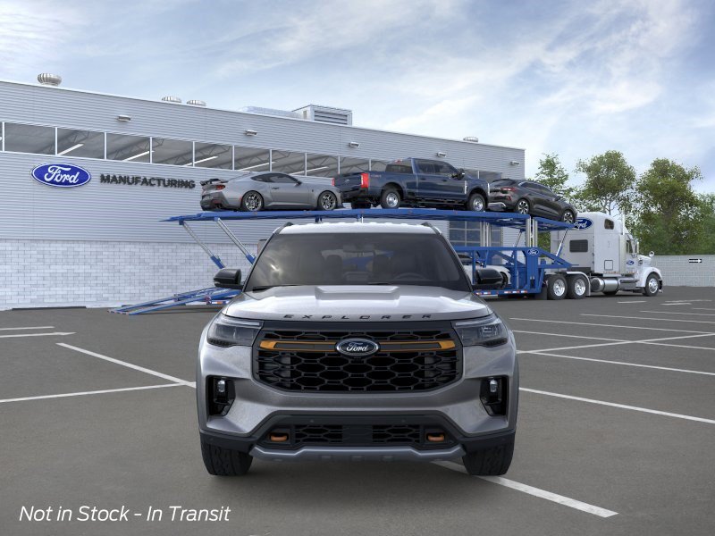New 2026 Carbonized Gray Metallic Ford Tremor image 6