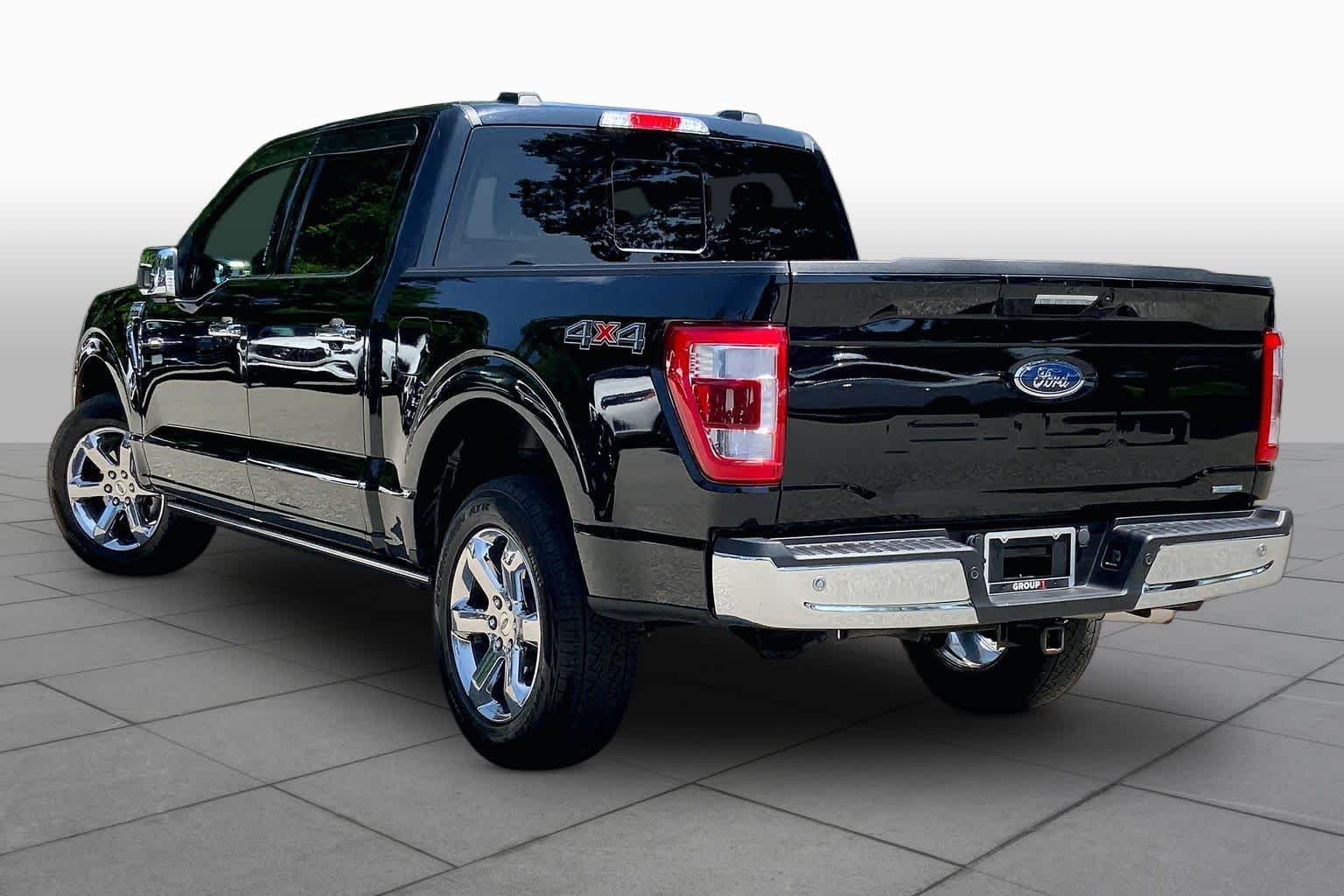 Used 2023 Agate Black Metallic Ford LARIAT image 12