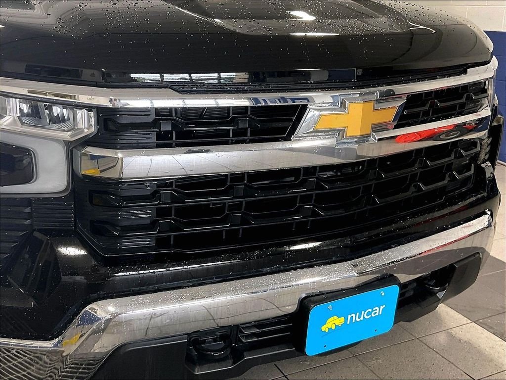 Used 2023 Black Chevrolet LT image 32