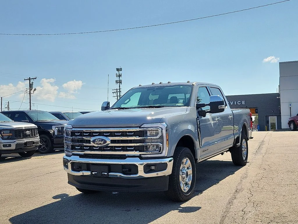 New 2026 Glacier Gray Metallic Tri-Coat Ford F-250® Lariat® image 2