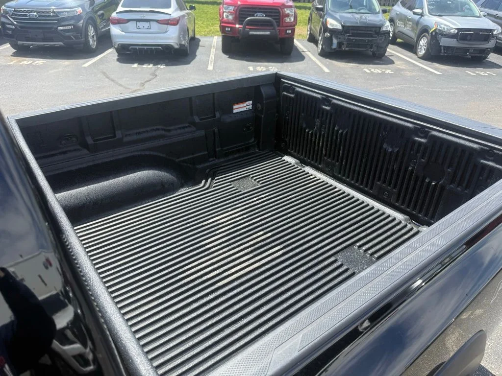 Used 2023 Black Nissan PRO-X image 44