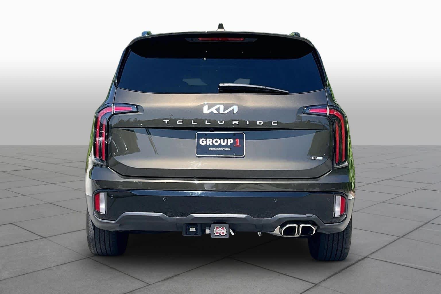 Used 2024 Dark Moss Kia SX Prestige X-Line image 4