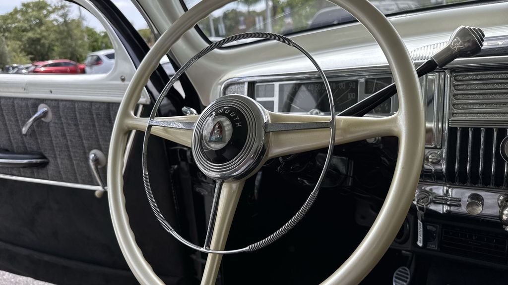 2022 Chrysler Voyager LX - Photo 51