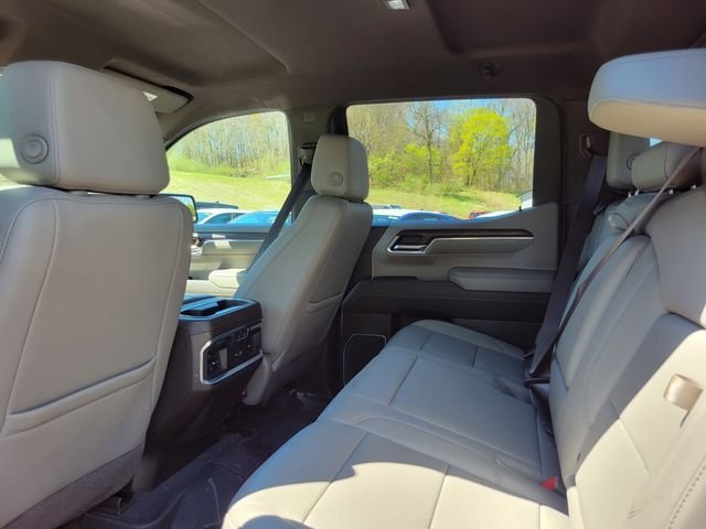 Used 2022 Red GMC SLT image 21