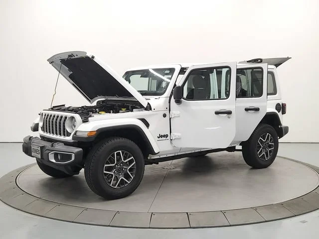 Used 2025 Bright White Cl Jeep Sahara image 11