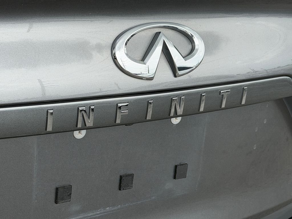 Used 2019 Gray INFINITI ESSENTIAL image 10