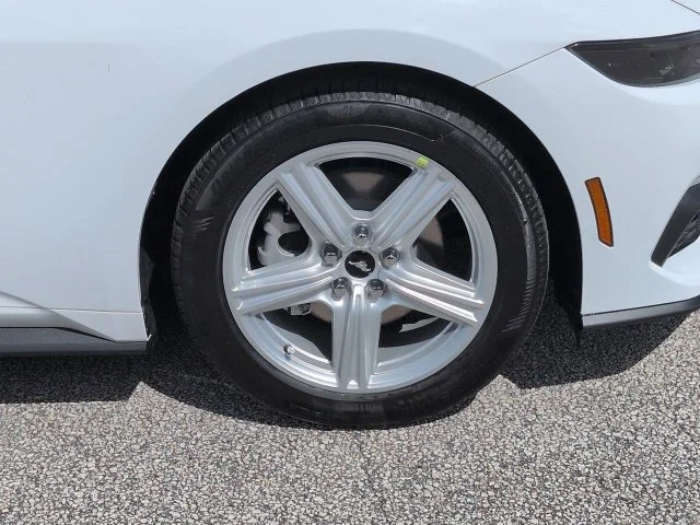 New 2026 Oxford White Ford EcoBoost® Fastback image 11