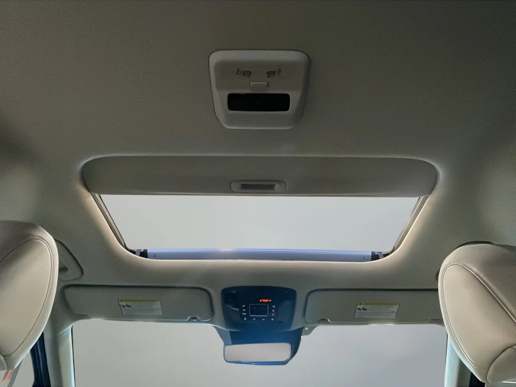Used 2025 Gray Kia SX image 19