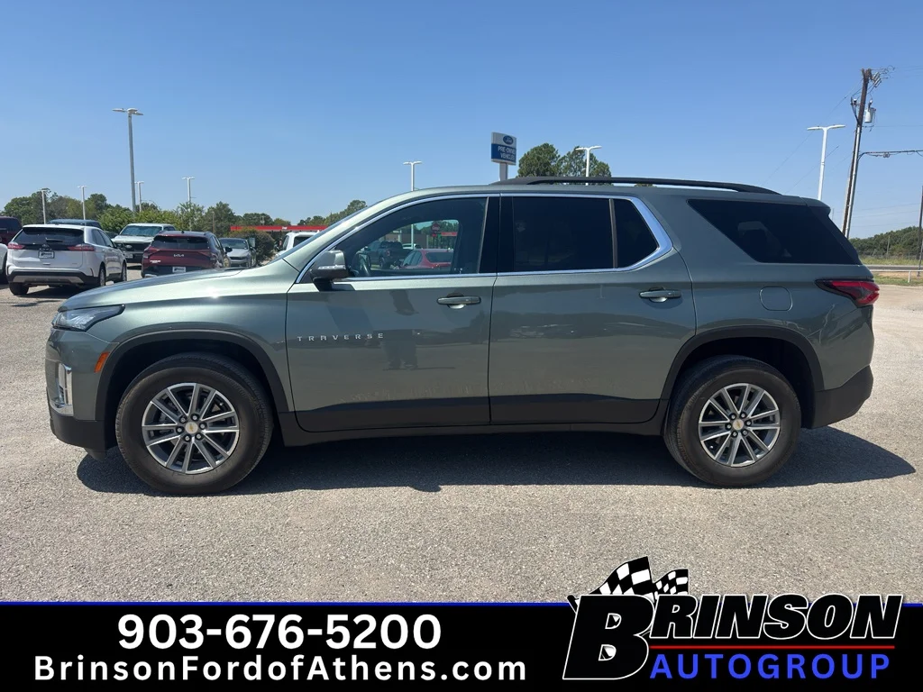 Used 2022 Silver Sage Metallic Chevrolet LT Cloth image 8