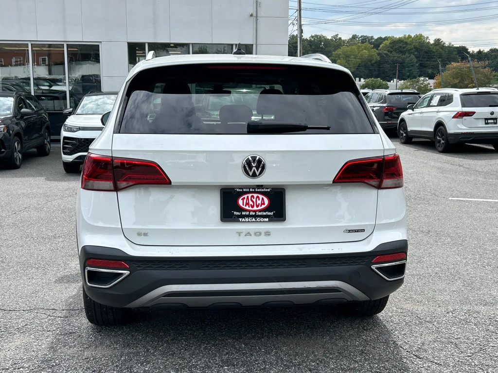 Used 2023 White Volkswagen 1.5T SE image 3