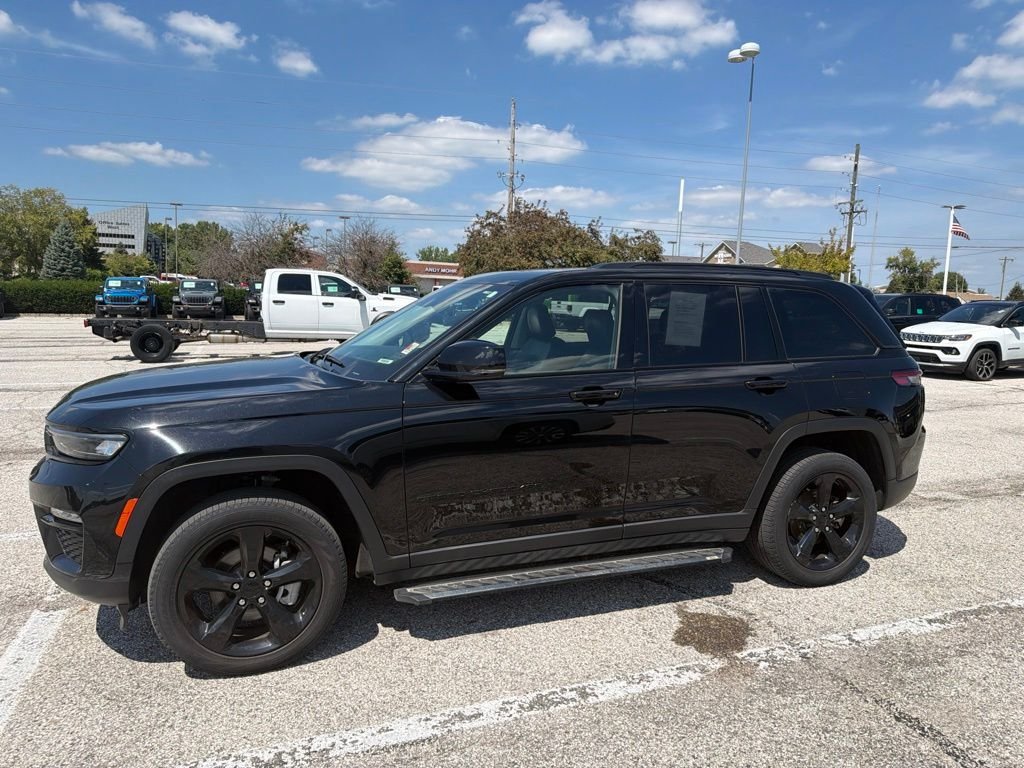 Used 2023 Black Jeep Limited image 2