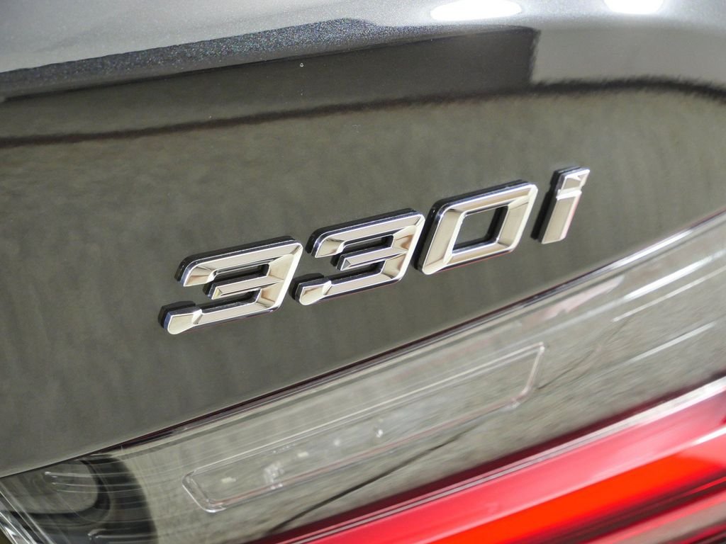 New 2026 Black Sapphire Metallic BMW 330i xDrive image 12