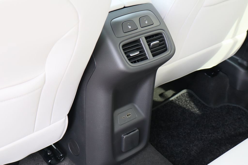 2026 Buick Envision Avenir - Photo 22