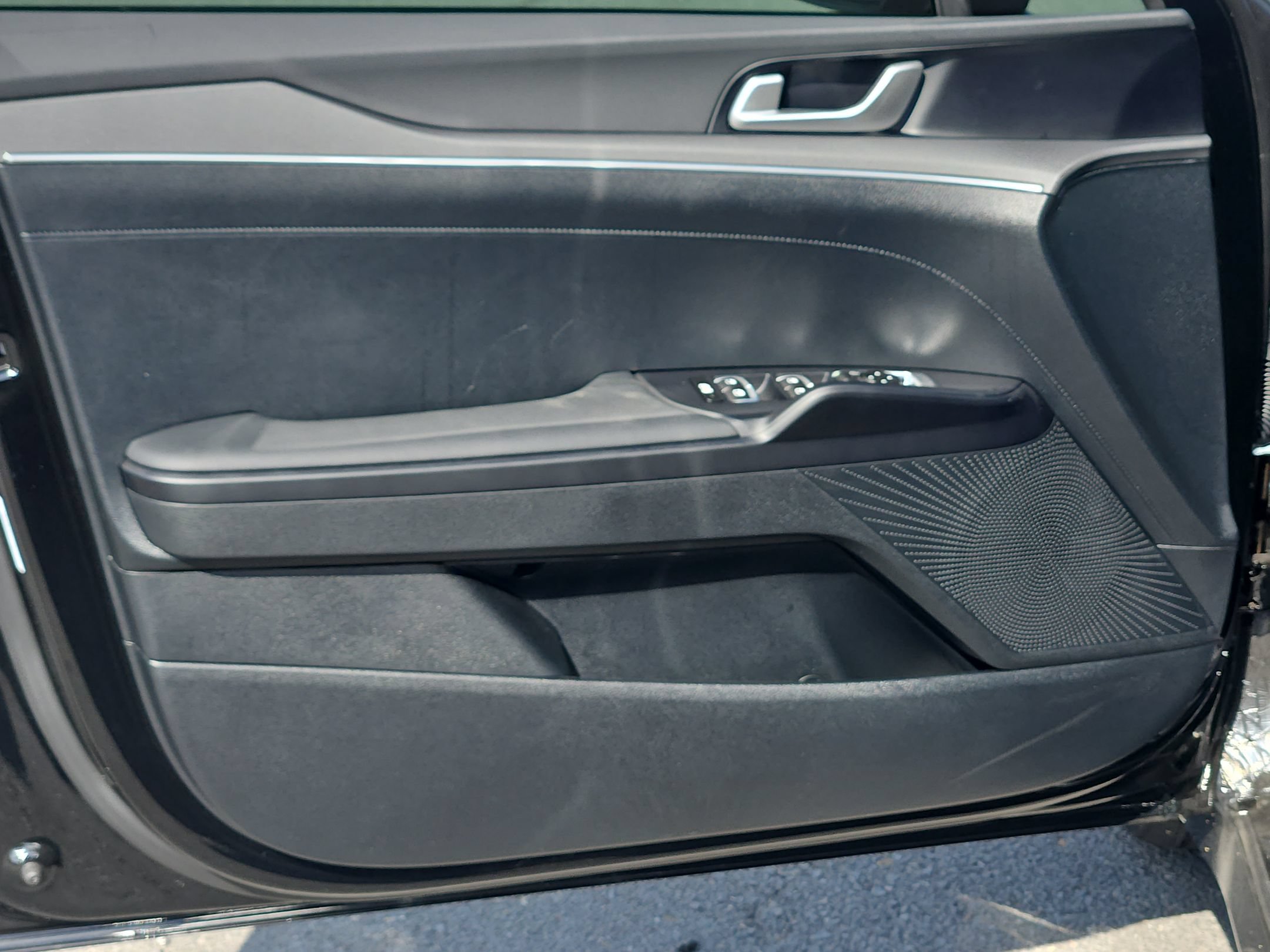 New 2026 Aurora Black Pearl Kia LXS image 30