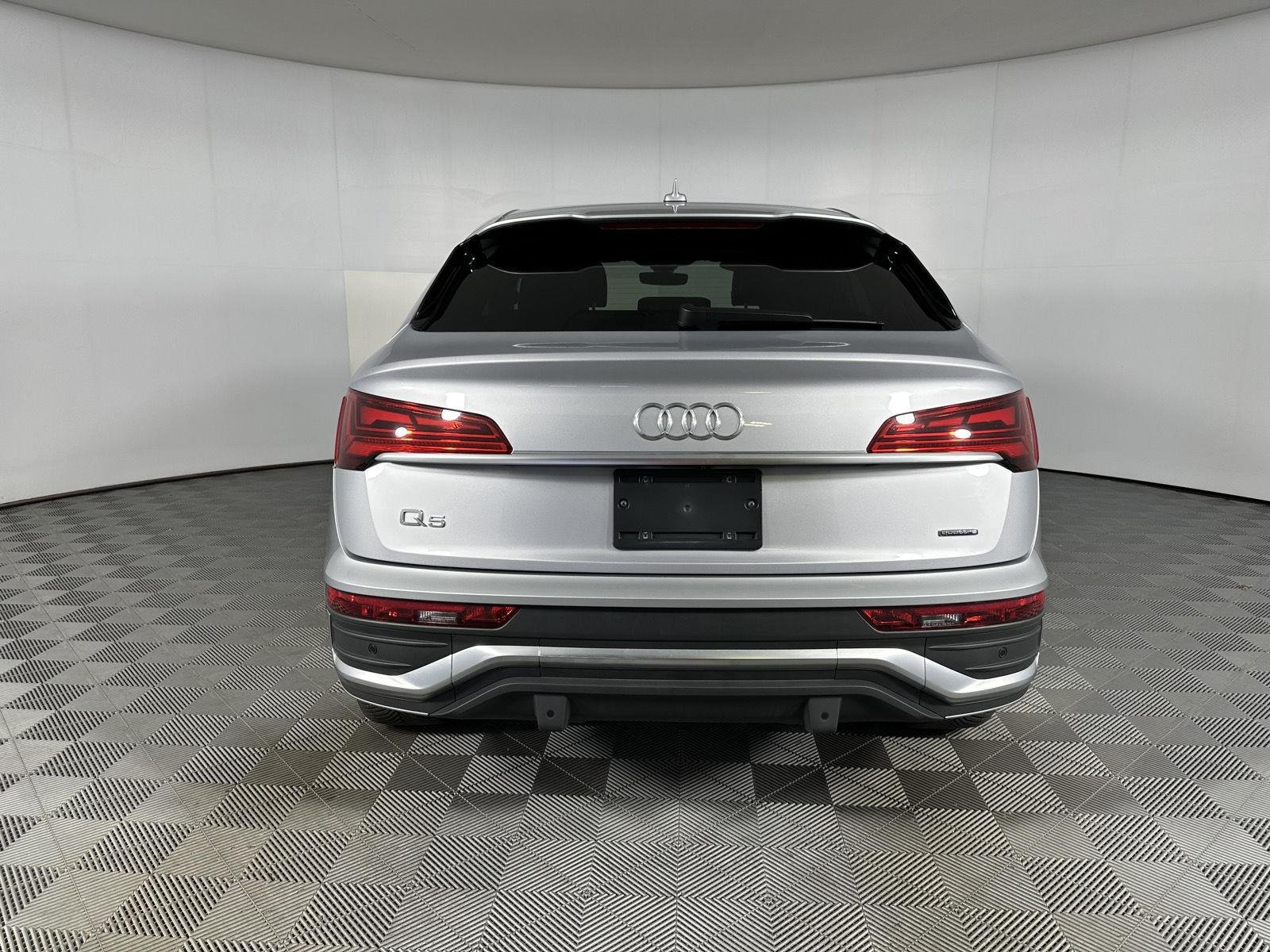 Used 2022 Florett Silver Metallic Audi S line Prestige image 25