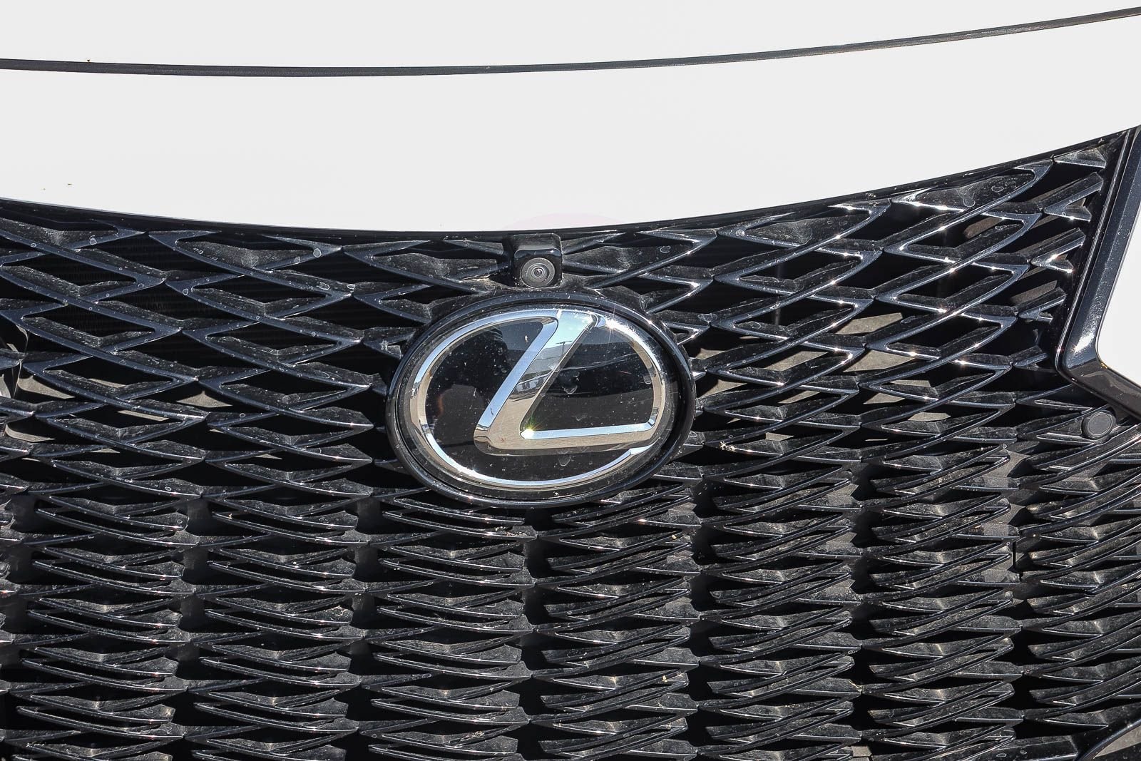 Used 2023 White Lexus 500 F SPORT Performance Premium image 13