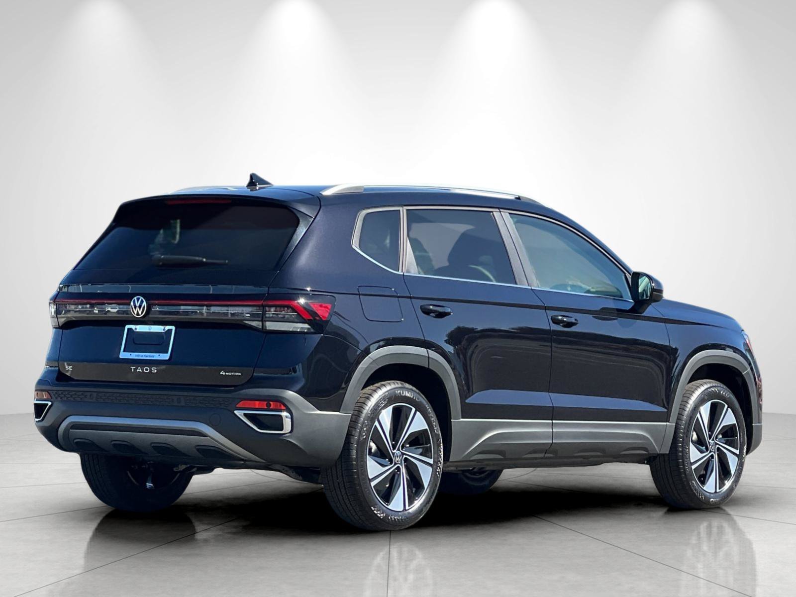 New 2026 Deep Black Pearl Volkswagen SE image 5