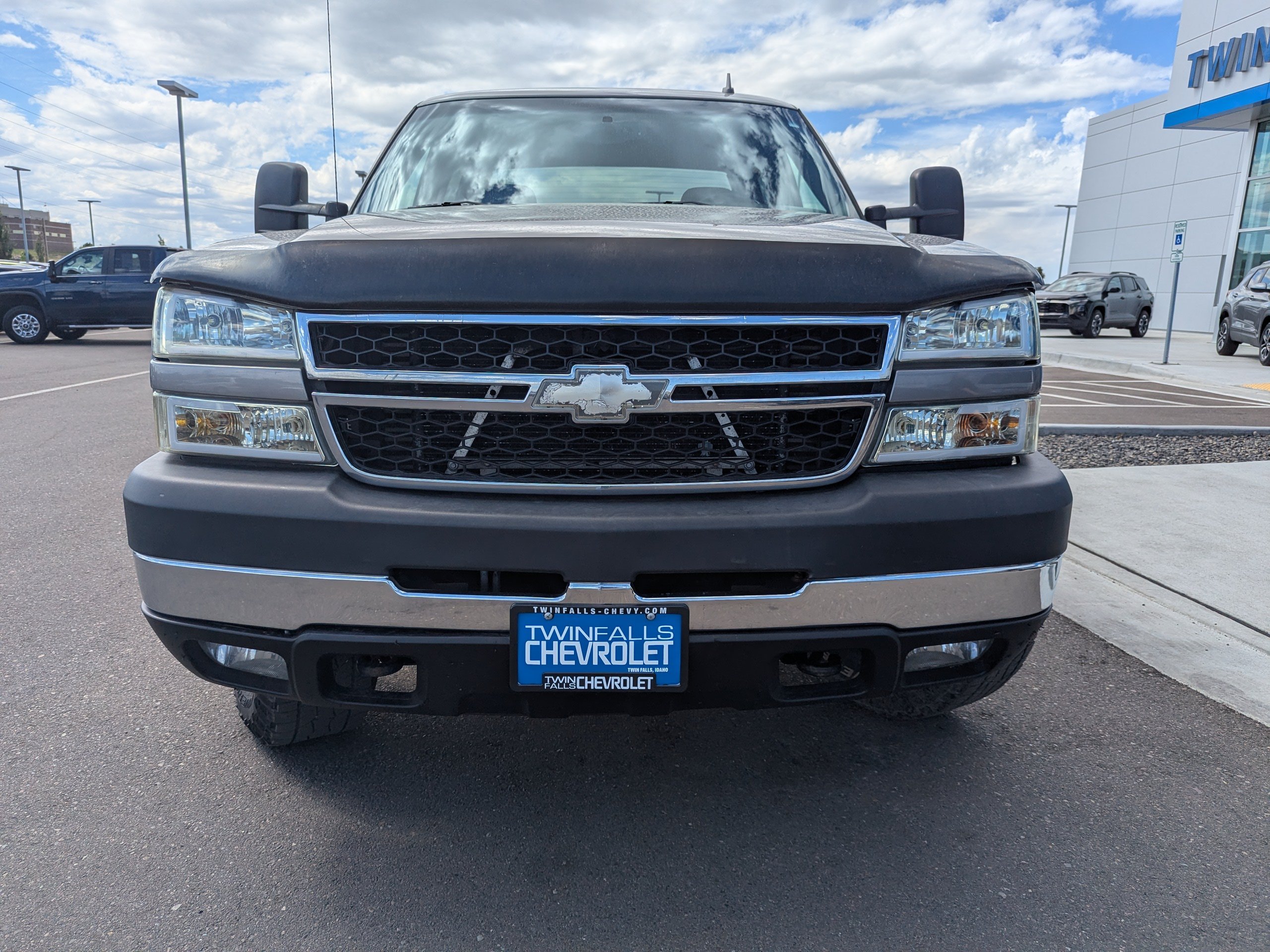 Used 2007 Graystone Metallic Chevrolet SRW LT3 image 5
