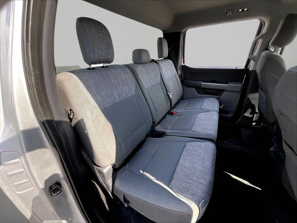 Used 2023 Silver Ford XLT image 26