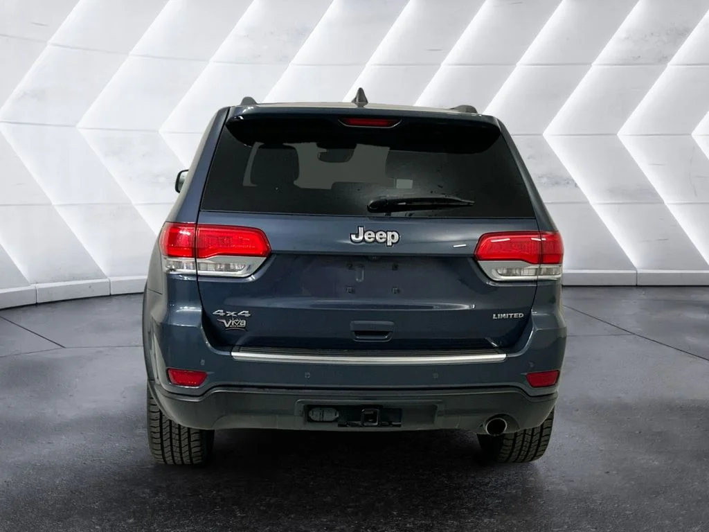 Used 2019 Blue Jeep Limited image 5