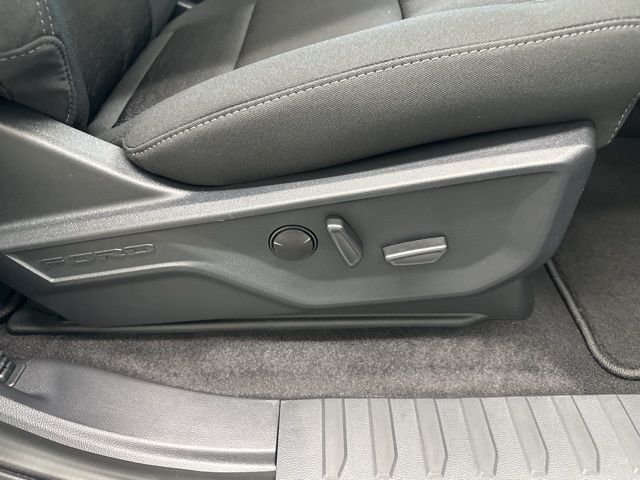 New 2025 White Ford XLT image 39