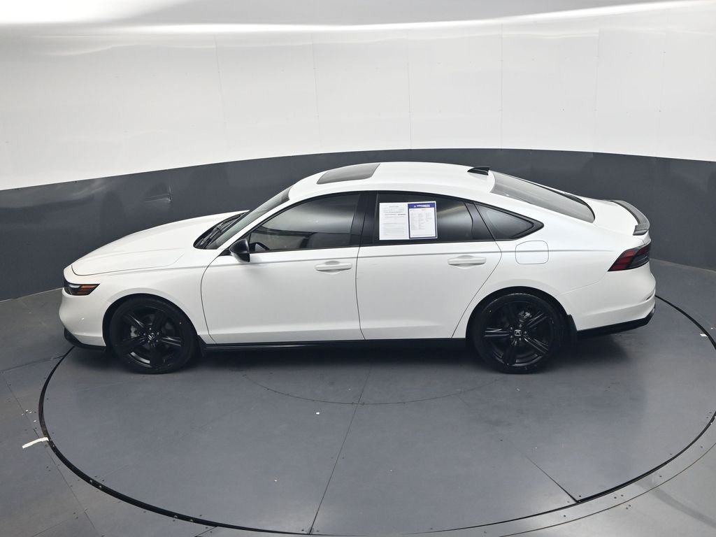 Used 2023  Honda Sport-L image 25