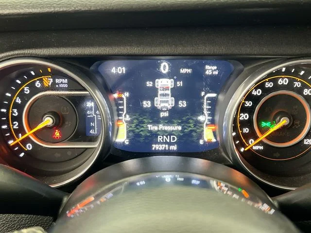 Used 2018 Black Jeep Unlimited Sahara image 3