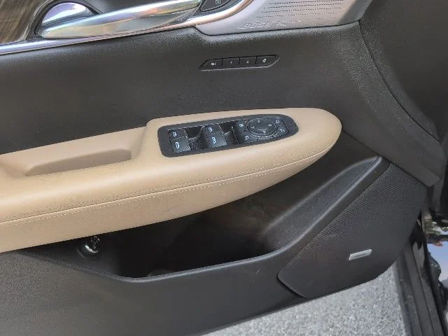 Used 2020 Black Cadillac Sport image 20