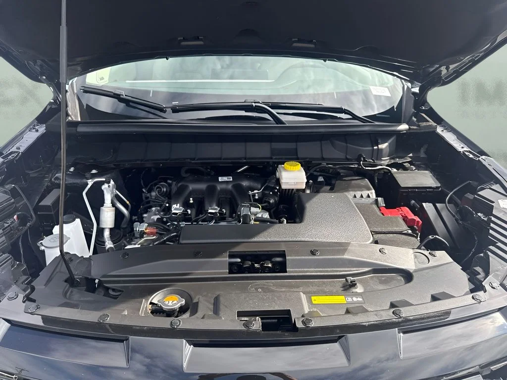 Used 2026 Green Nissan SL image 26