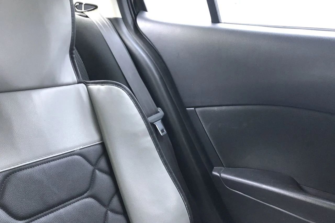 Used 2018 Jet Black Mazda Sport image 15