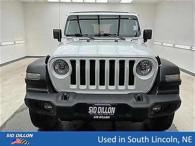 Used 2018 Bright White Clearcoat Jeep Sport S image 2