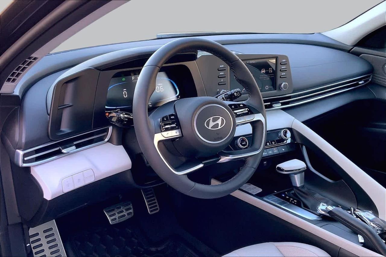 New 2026 Abyss Black Hyundai SEL Sport Plus image 9