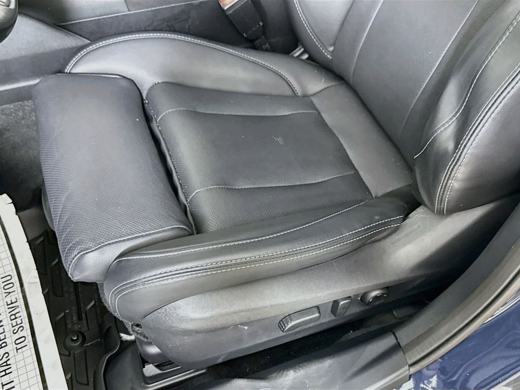 Used 2023 COSMIC BLUE PEARL Subaru Limited XT image 23