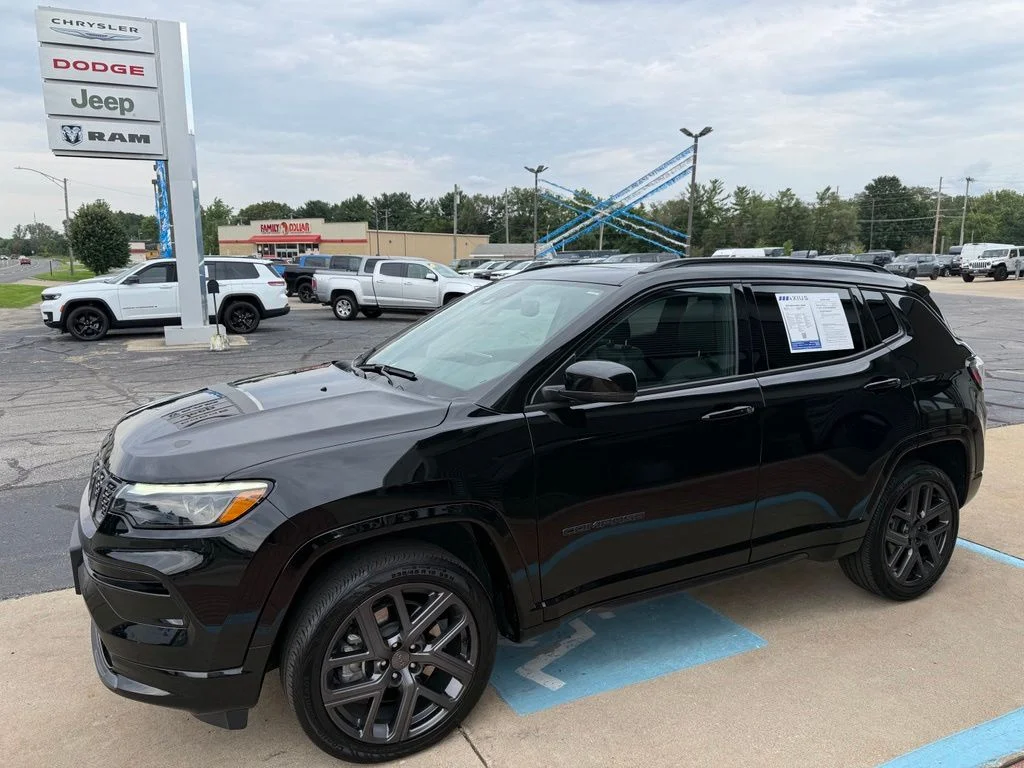 Used 2024 Black Jeep Limited image 10