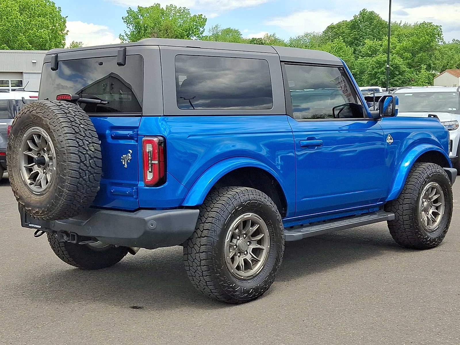 Used 2022 Velocity Blue Metallic Ford Outer Banks image 6