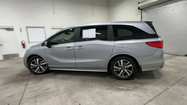 2023 Honda Odyssey Touring - Photo 8