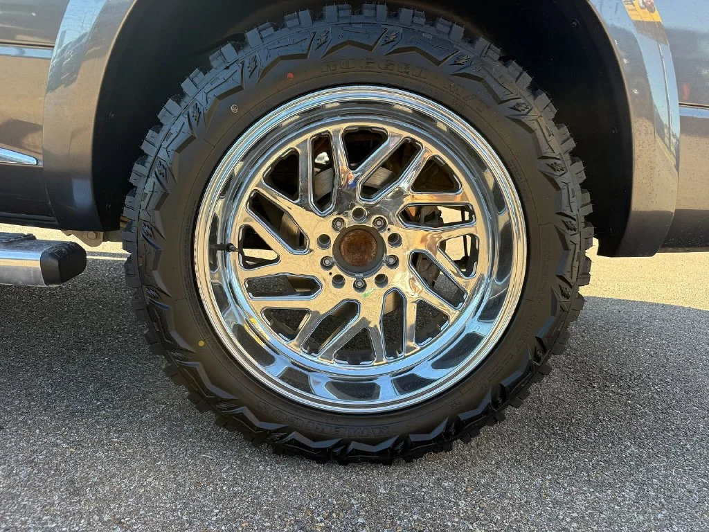 Used 2017 Gray RAM Laramie Longhorn image 9