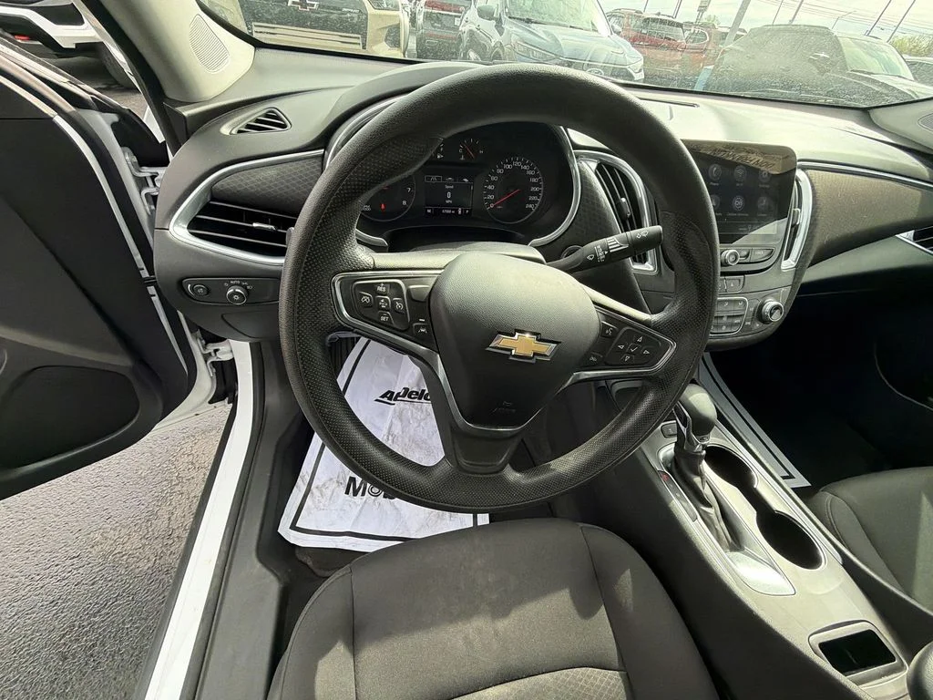 Used 2021 White Chevrolet LT image 20