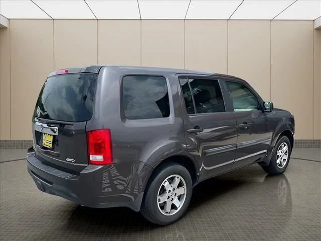 Used 2012 Beige Honda LX image 17