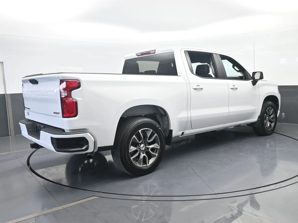 Used 2023 Summit White Chevrolet RST image 6
