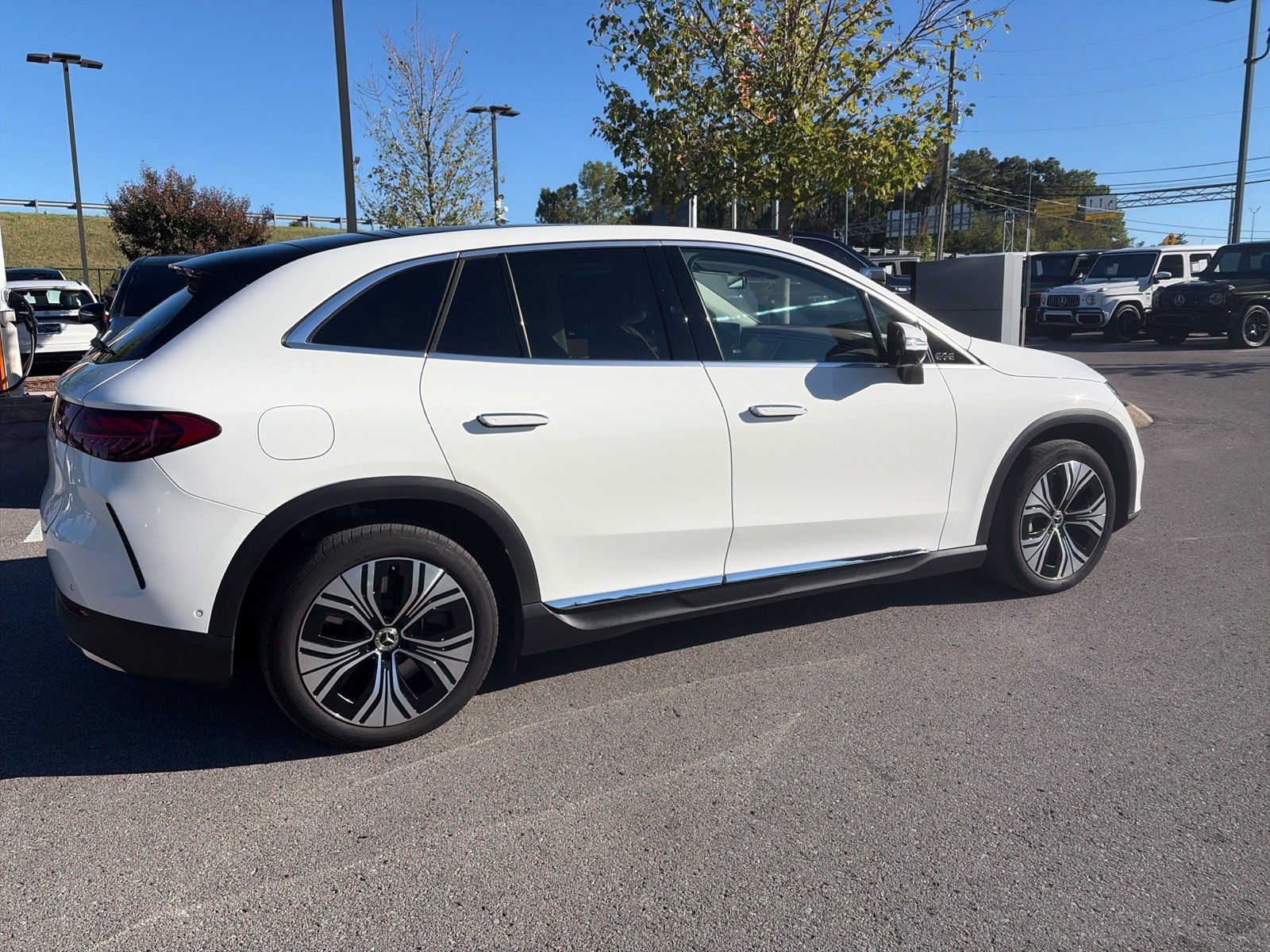 Used 2023 Polar White Mercedes-Benz 350+ SUV image 5