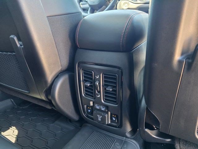 New 2026 Destroyer Gray Clear-Coat Exterior Paint Dodge GT Premium HEMI V8 image 18